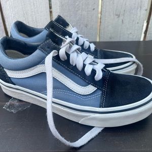 Vans tennis shoes